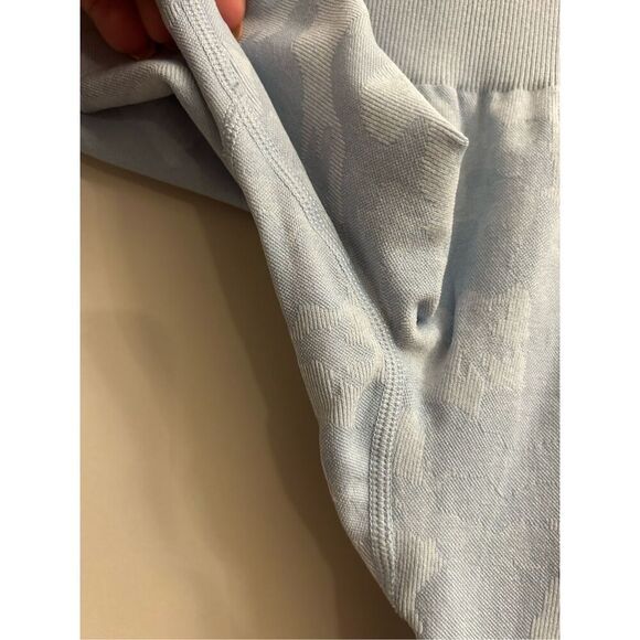 NVGTN Blue Camo Seamless Leggings Small Butt Scrunch Sold out Online - Picture 11 of 11